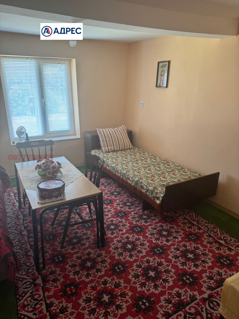 Продава КЪЩА, с. Вълчитрън, област Плевен, снимка 8 - Къщи - 53426437