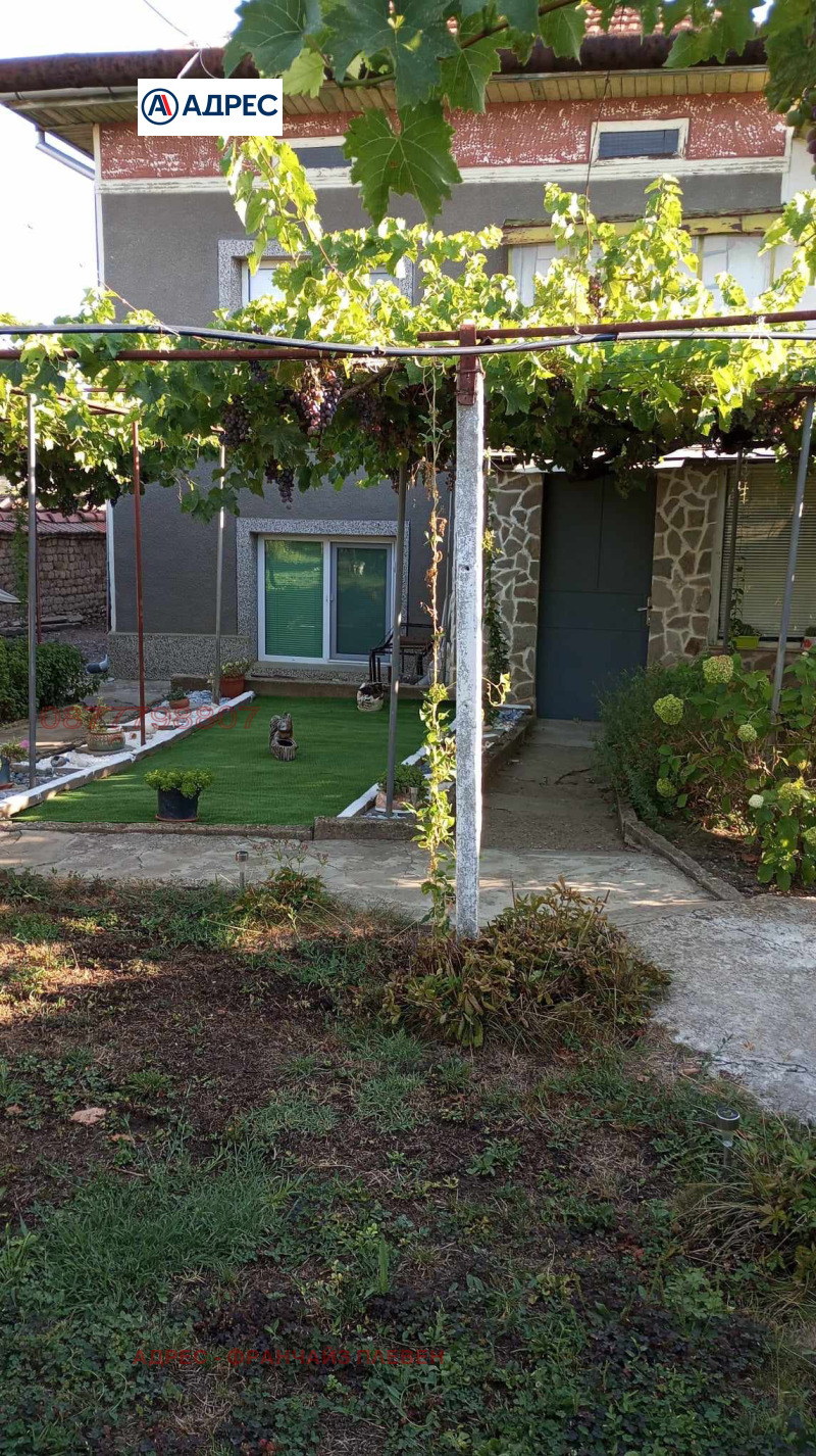 Продава КЪЩА, с. Вълчитрън, област Плевен, снимка 2 - Къщи - 53426437