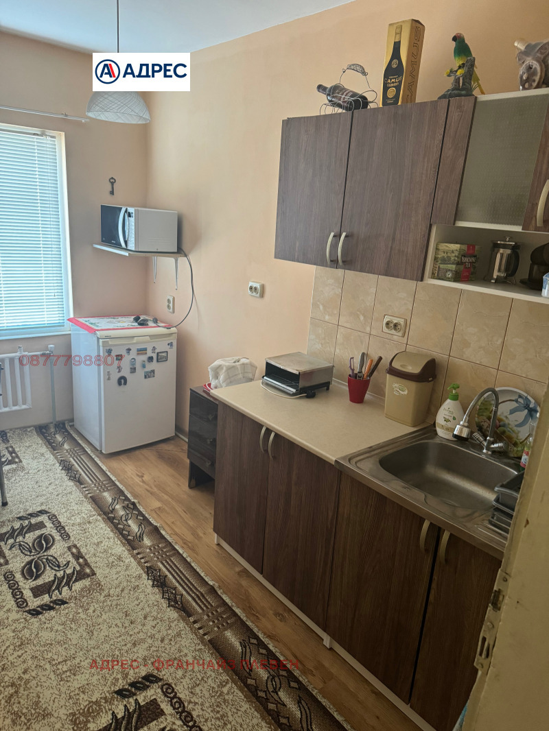 Продава КЪЩА, с. Вълчитрън, област Плевен, снимка 5 - Къщи - 53426437