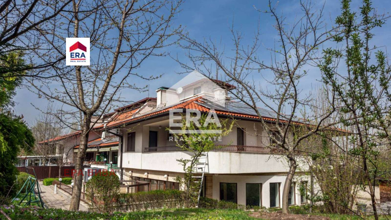 Продава КЪЩА, гр. София, м-т Киноцентъра