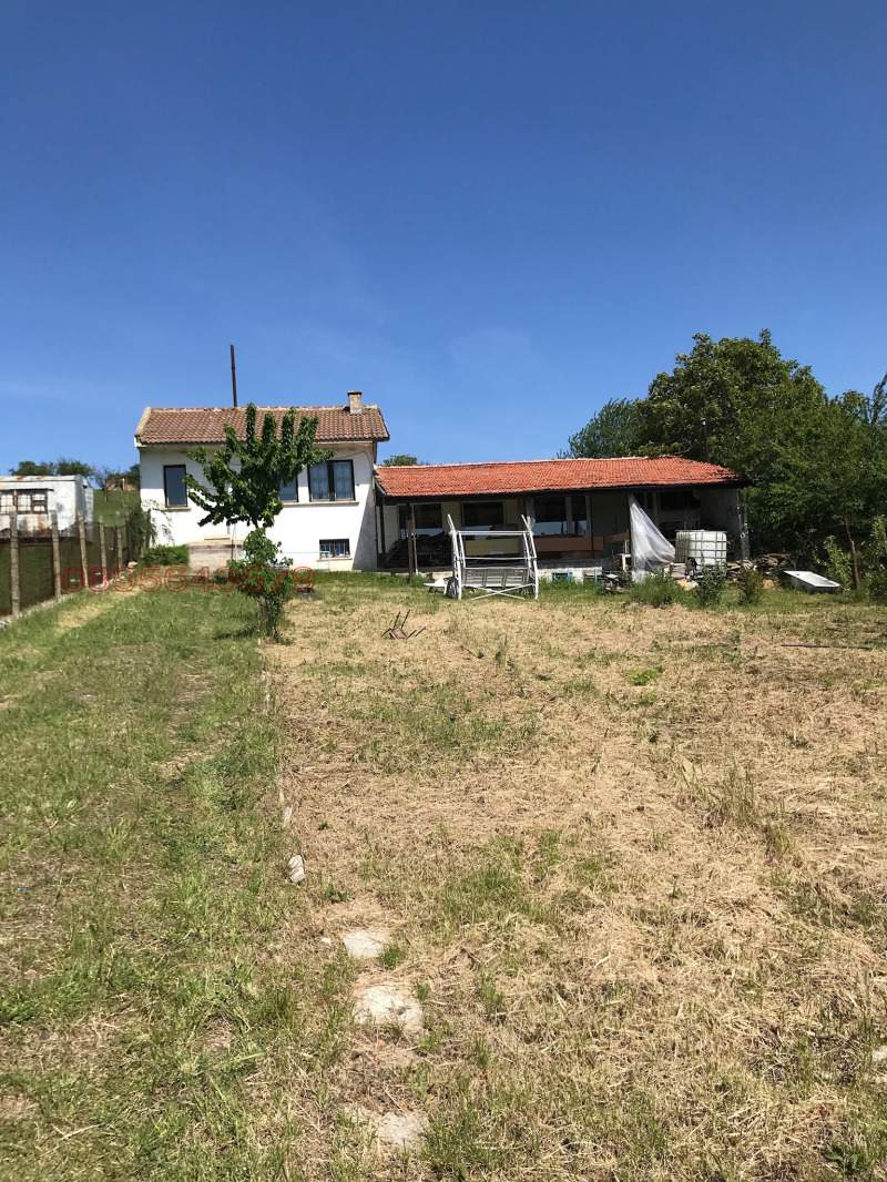 Продава ВИЛА, с. Кошарица, област Бургас