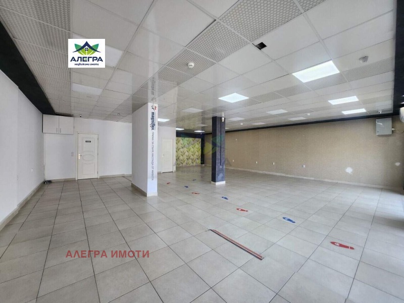 Продава  Магазин град Пазарджик , Руски , 140 кв.м | 52561269
