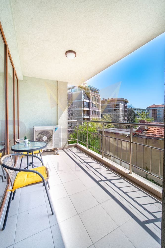 Продава  2-стаен град Варна , к.к. Св.Св. Константин и Елена , 93 кв.м | 88468477 - изображение [13]