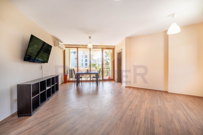 Продава  2-стаен град Варна , к.к. Св.Св. Константин и Елена , 93 кв.м | 88468477