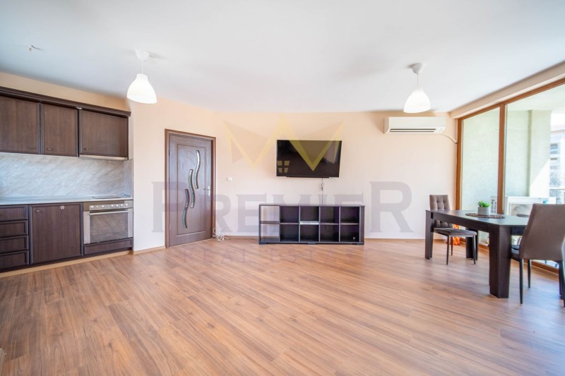 Продава  2-стаен град Варна , к.к. Св.Св. Константин и Елена , 93 кв.м | 88468477 - изображение [2]