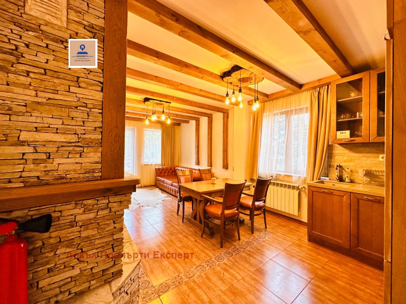 Продава 2-СТАЕН, област Благоевград, гр. Банско • 140000 € • 62587653 — Holmes.bg