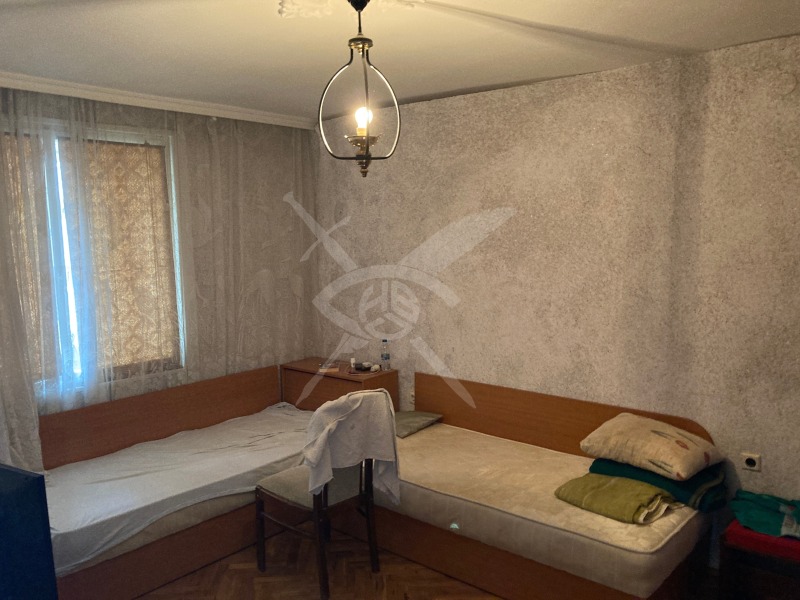 Продава ЕТАЖ ОТ КЪЩА в град Бургас, Меден рудник - зона А - 120 кв.м / 155 500 € » 304 131.57 лв., ЕКС НВД БУРГАС ООД