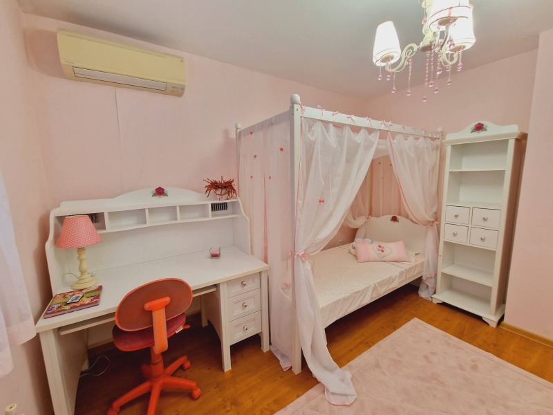 Продава 4-СТАЕН, гр. Добрич, Строител, снимка 8 - Апартаменти - 53030103