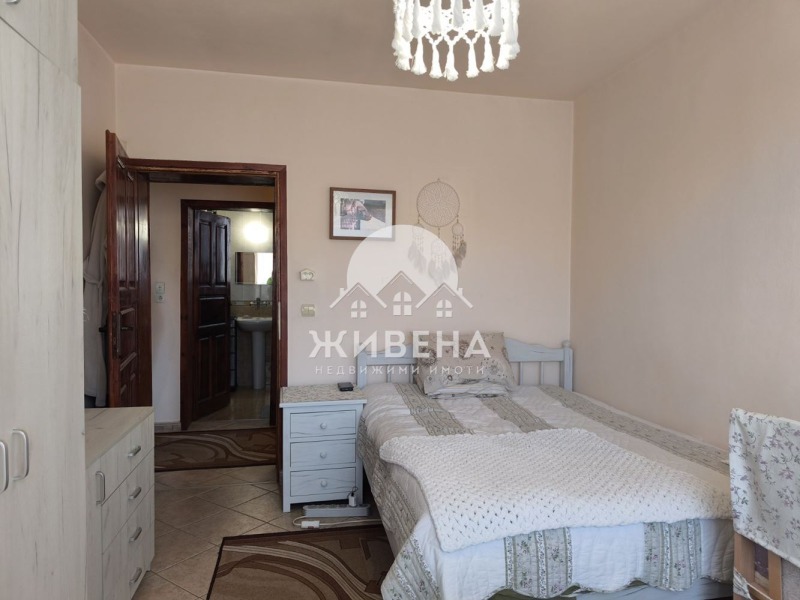 Продава КЪЩА, с. Соколово, област Добрич, снимка 13 - Къщи - 51355622