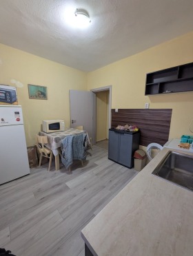 2 slaapkamers Bratja Miladinovi, Burgas 8