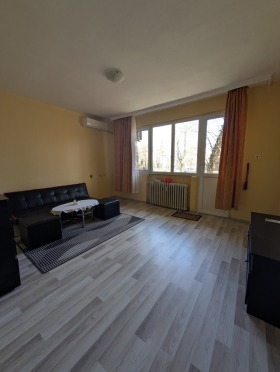 2 slaapkamers Bratja Miladinovi, Burgas 2