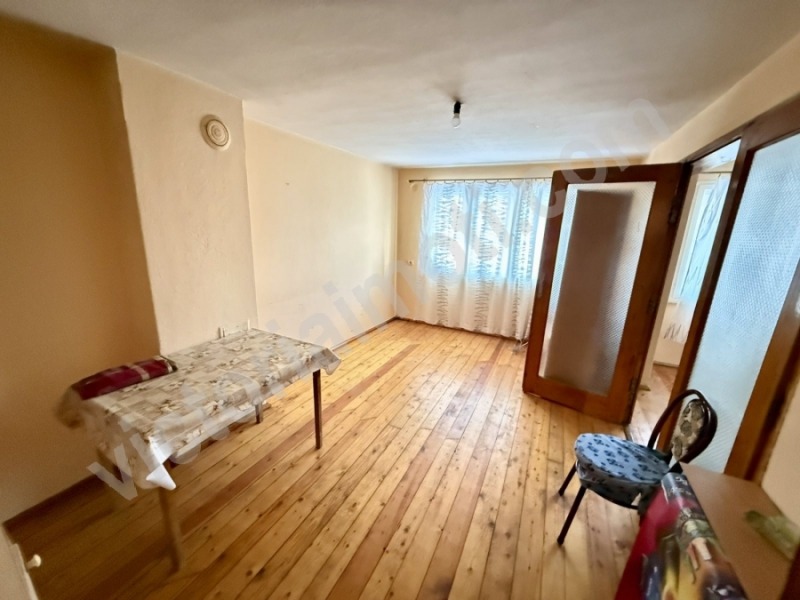 Продава 2-СТАЕН, гр. Велико Търново, Акация, снимка 2 - Апартаменти - 53387357