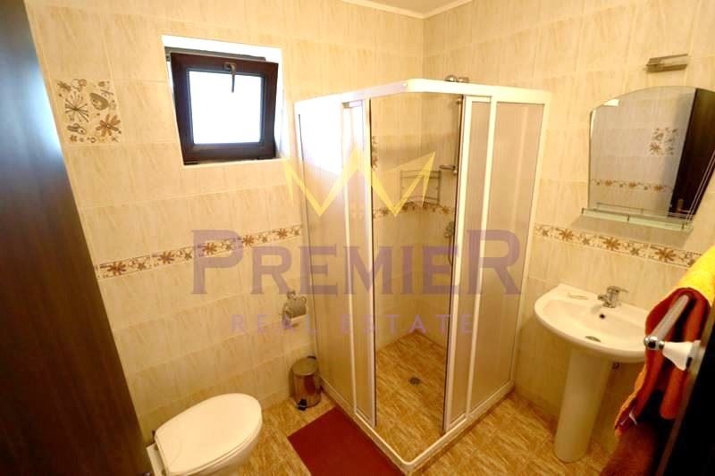 Продава КЪЩА, гр. Балчик, област Добрич, снимка 8 - Къщи - 53086306
