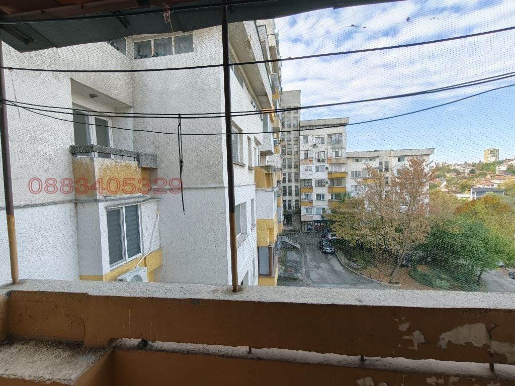 Продава 2-СТАЕН, гр. Плевен, Широк център