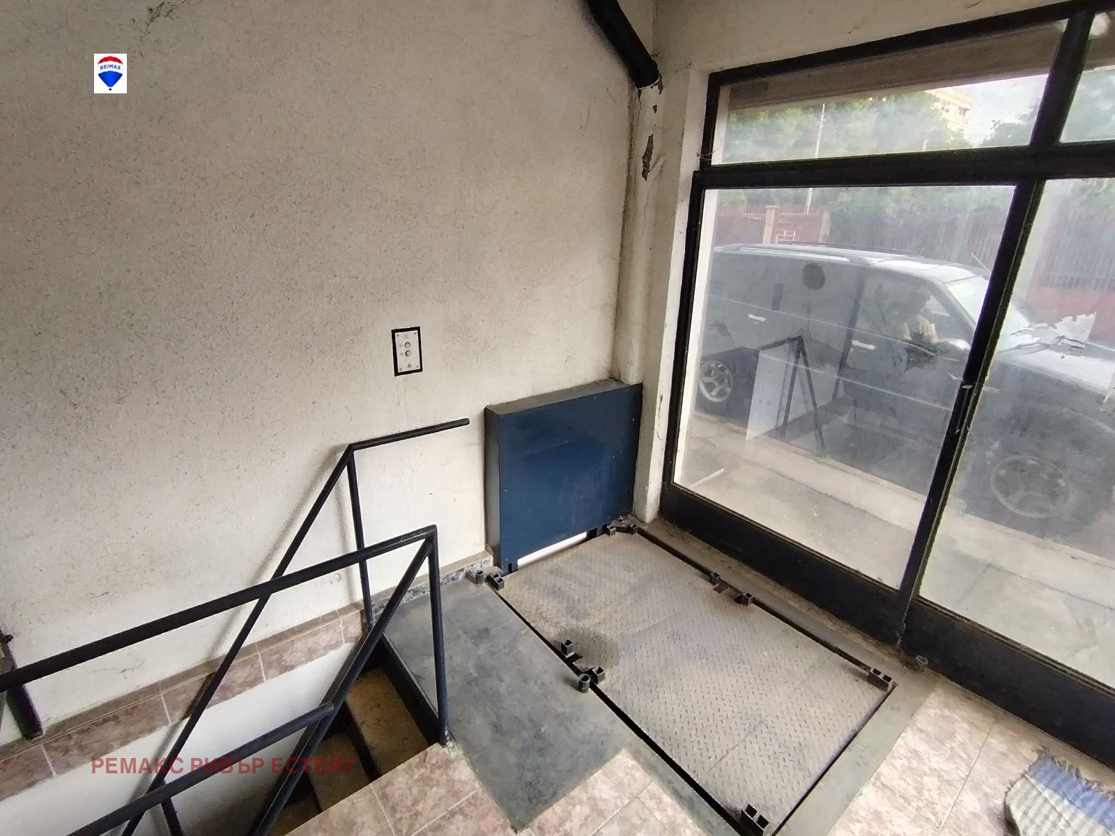 Продава МАГАЗИН, гр. Русе, Хъшове, снимка 2 - Магазини - 50625307
