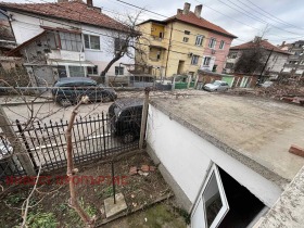 Hus Nikola Vazharov, Kyustendil 9