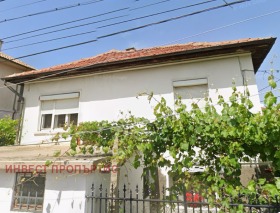 Hus Nikola Vazharov, Kyustendil 1