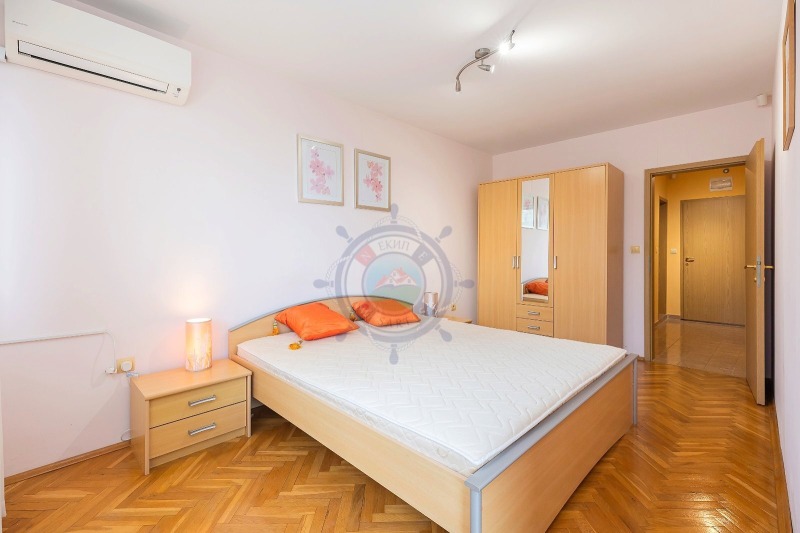 De vânzare  1 dormitor Varna , m-t Saltanat , 80 mp | 18722827 - imagine [11]