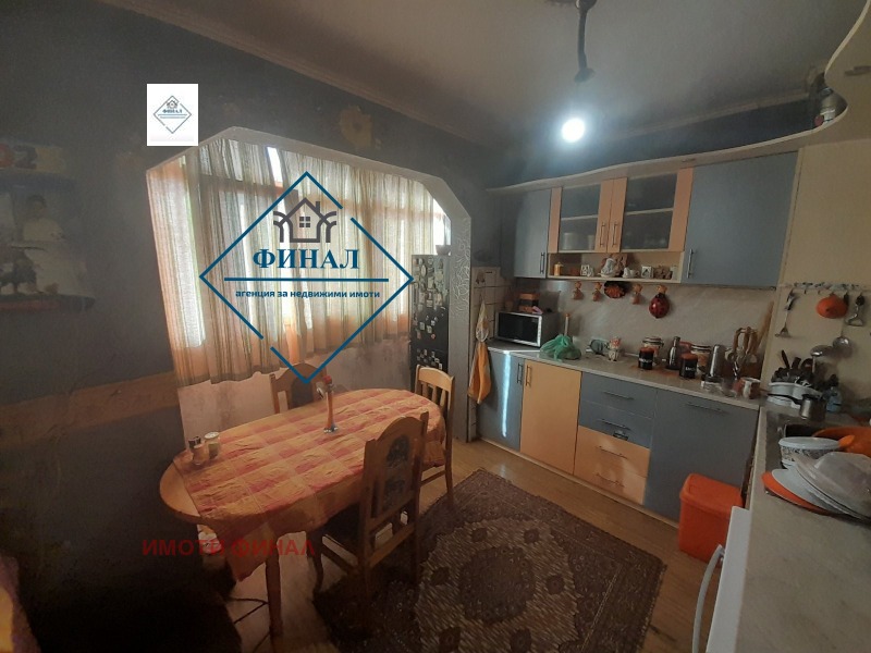 Продава МНОГОСТАЕН, гр. Шумен, Еверест