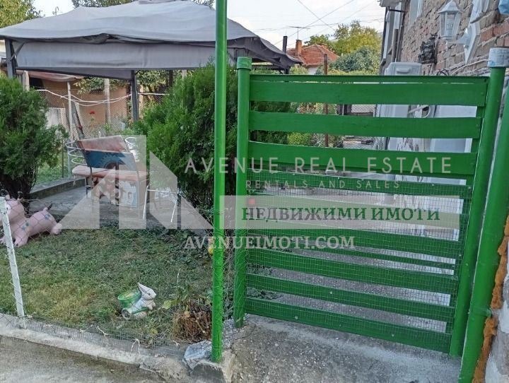 Продава ЕТАЖ ОТ КЪЩА, гр. Пещера, област Пазарджик, снимка 11 - Етаж от къща - 52519320