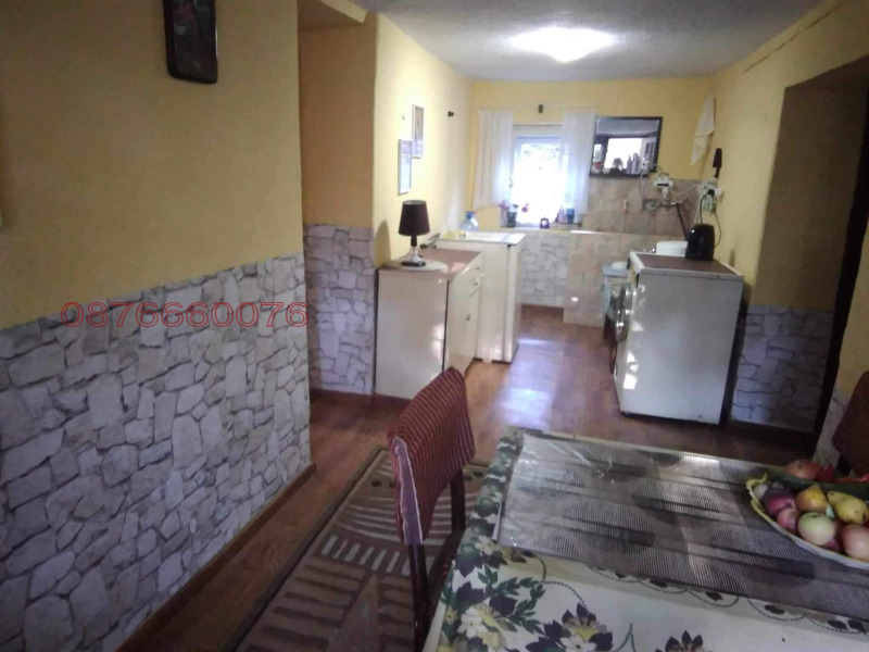 Продава КЪЩА, с. Бъта, област Пазарджик, снимка 17 - Къщи - 52871652