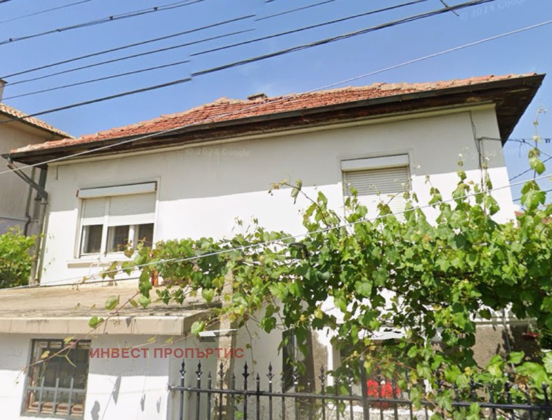 Продава  Къща град Кюстендил , Никола Въжаров , 150 кв.м | 33065500