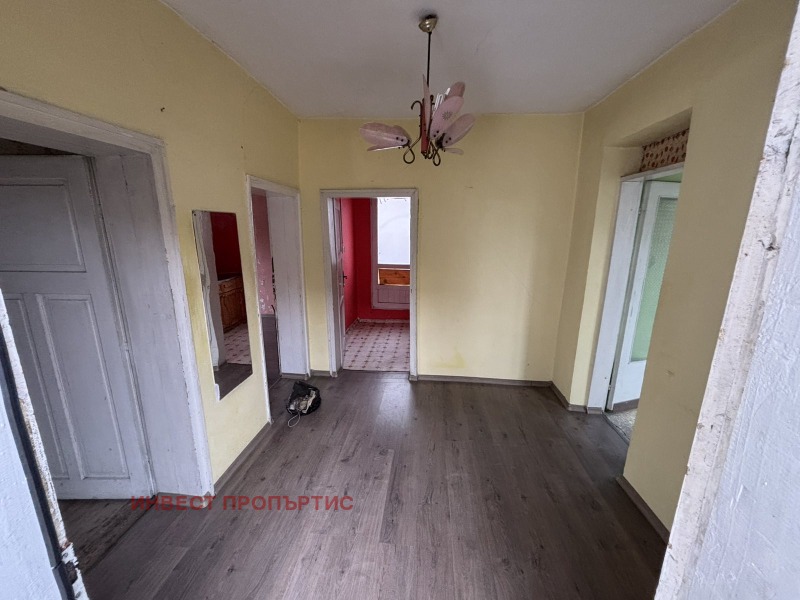 Продава  Къща град Кюстендил , Никола Въжаров , 150 кв.м | 33065500 - изображение [11]