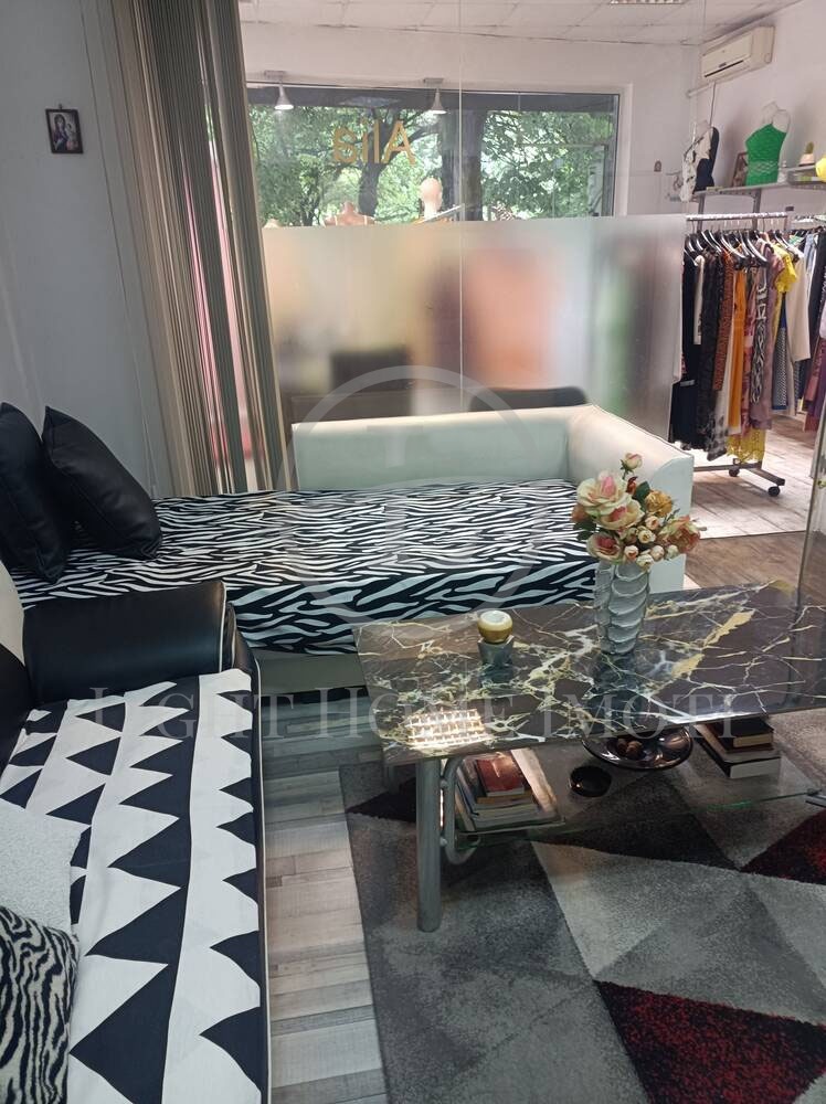 Продава  Магазин град Пловдив , Център , 80 кв.м | 89309286