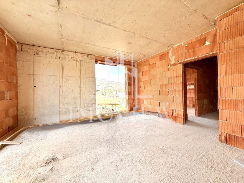 Продава 2-СТАЕН в град Варна, Цветен квартал - 76 кв.м / 122 990 € » 240 547.53 лв., ИМОВЮ