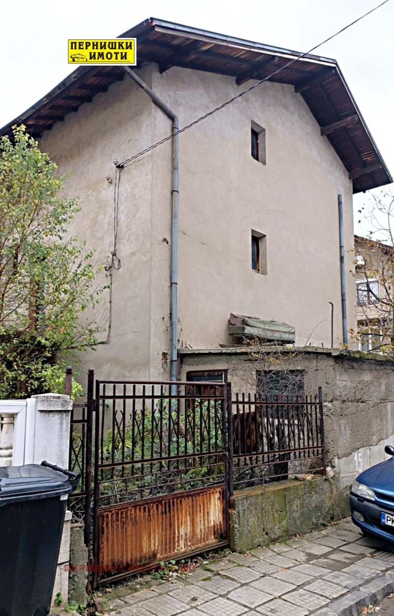 Продава КЪЩА, гр. Перник, Нов Драгановец