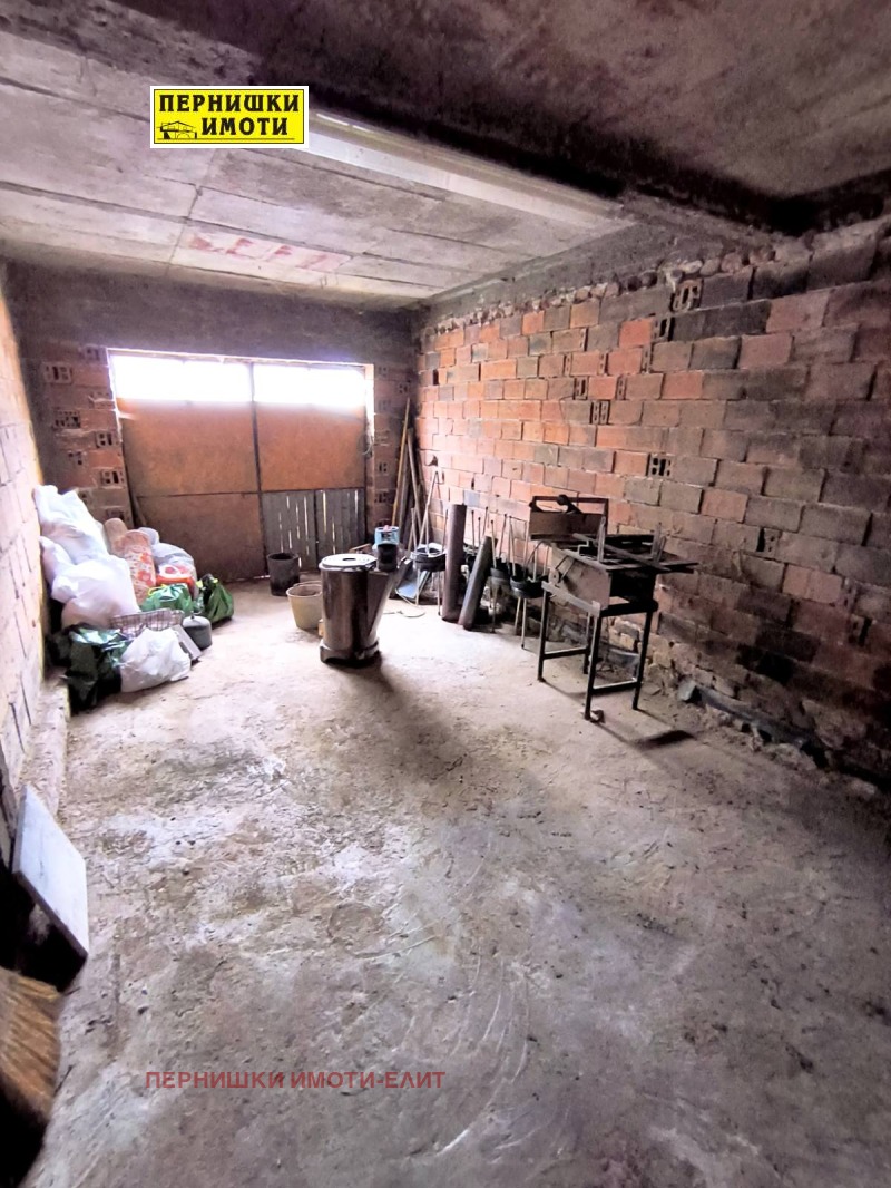 Продава КЪЩА, гр. Перник, Нов Драгановец, снимка 13 - Къщи - 52391472