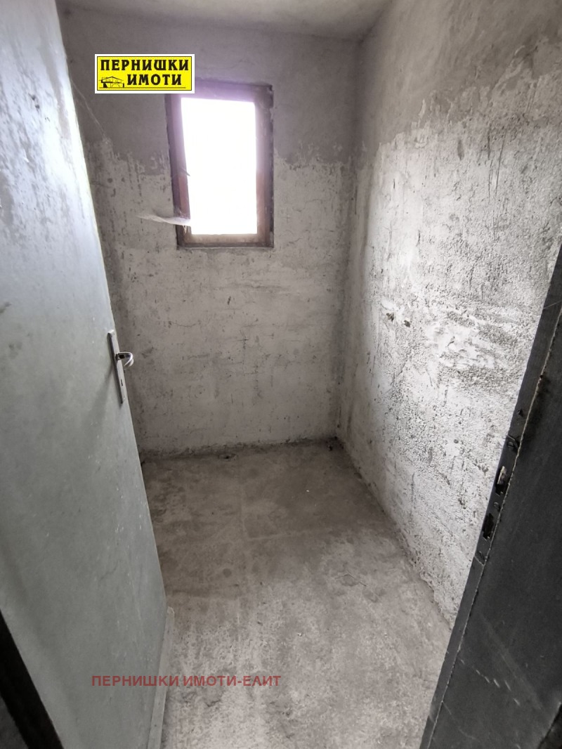 Продава КЪЩА, гр. Перник, Нов Драгановец, снимка 6 - Къщи - 52391472