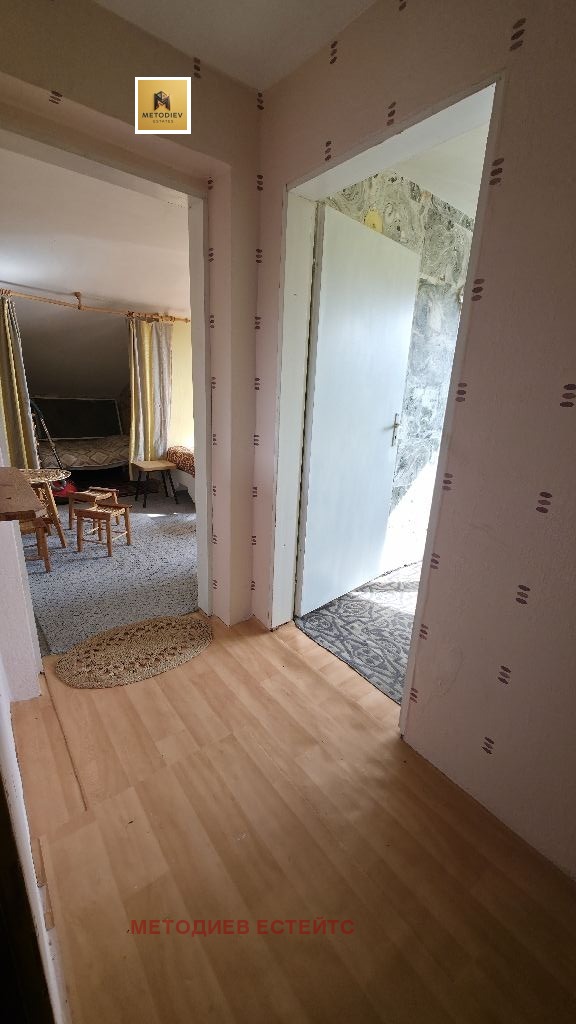 Продава КЪЩА, с. Негованци, област Перник, снимка 12 - Къщи - 56242617