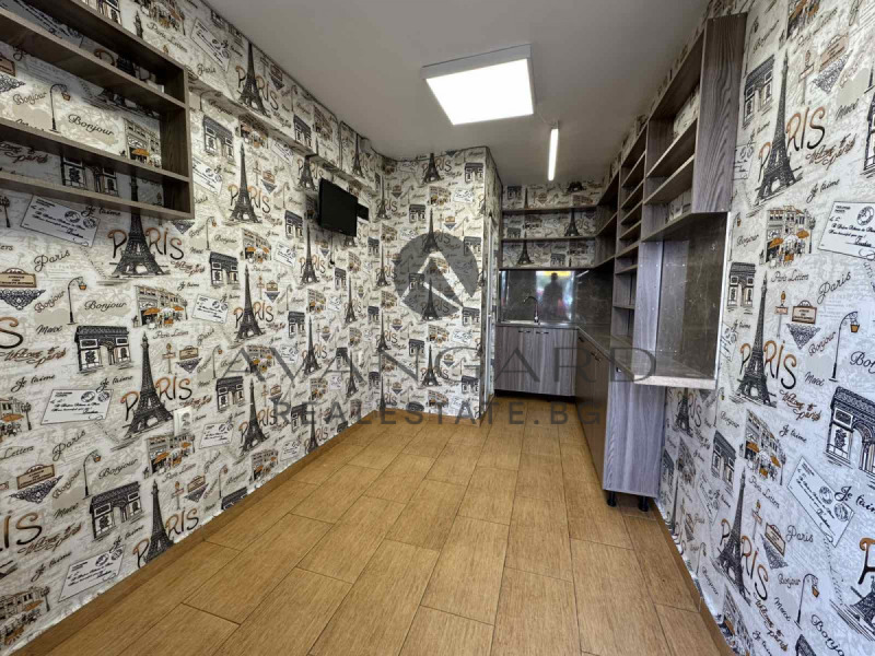 Na prodej  Prodejna Plovdiv , Karšijaka , 15 m2 | 93616002
