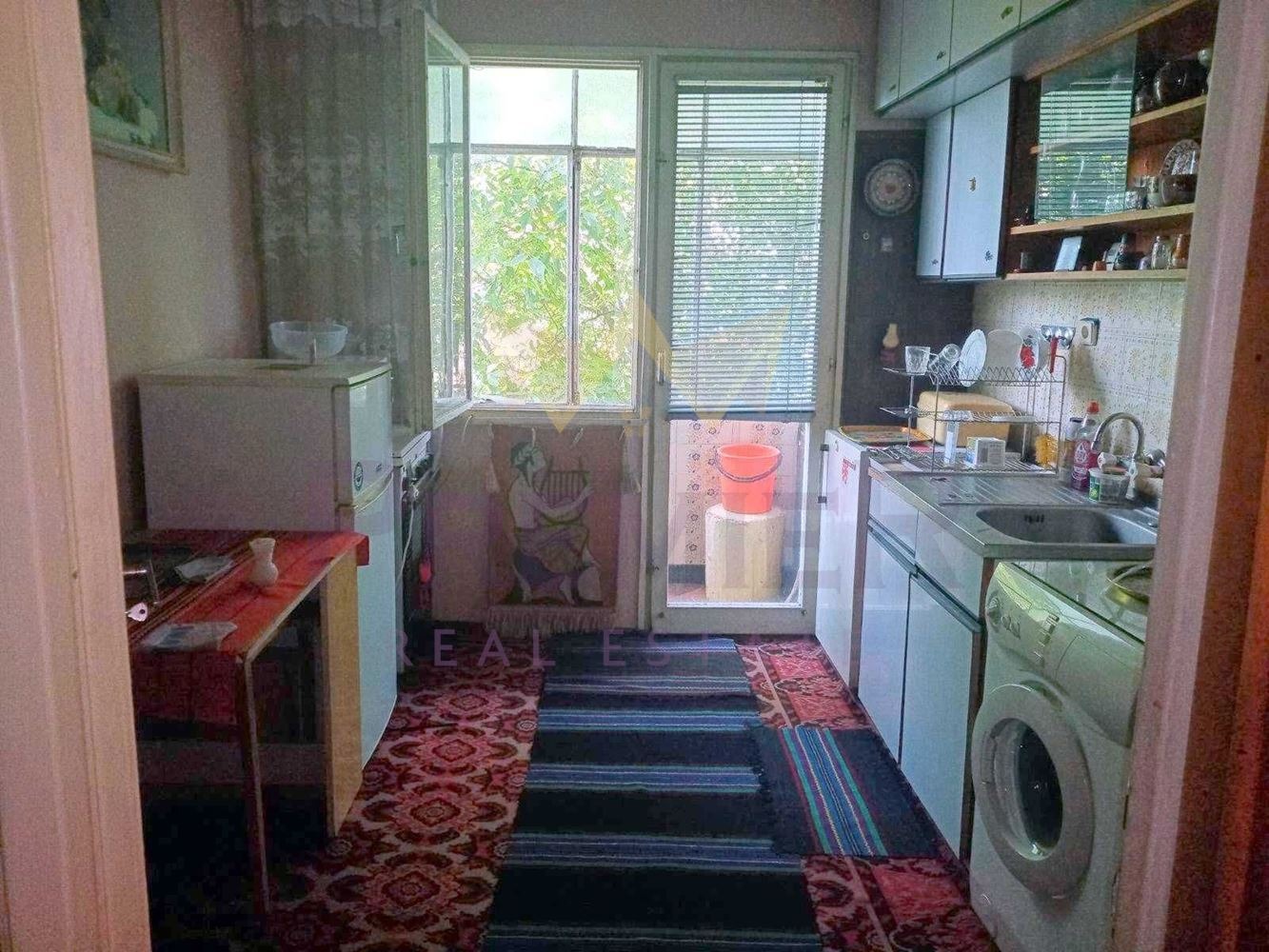 Продава 4-СТАЕН, гр. Пловдив, Прослав, снимка 9 - Апартаменти - 54125126