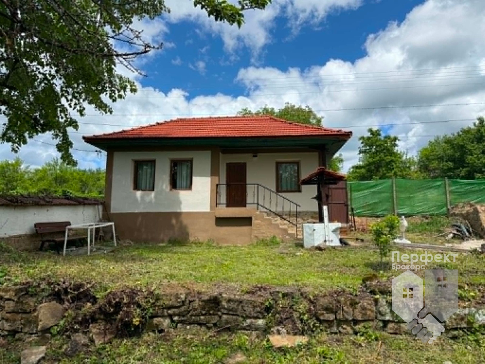 Продава КЪЩА, с. Гърдевци, област Велико Търново
