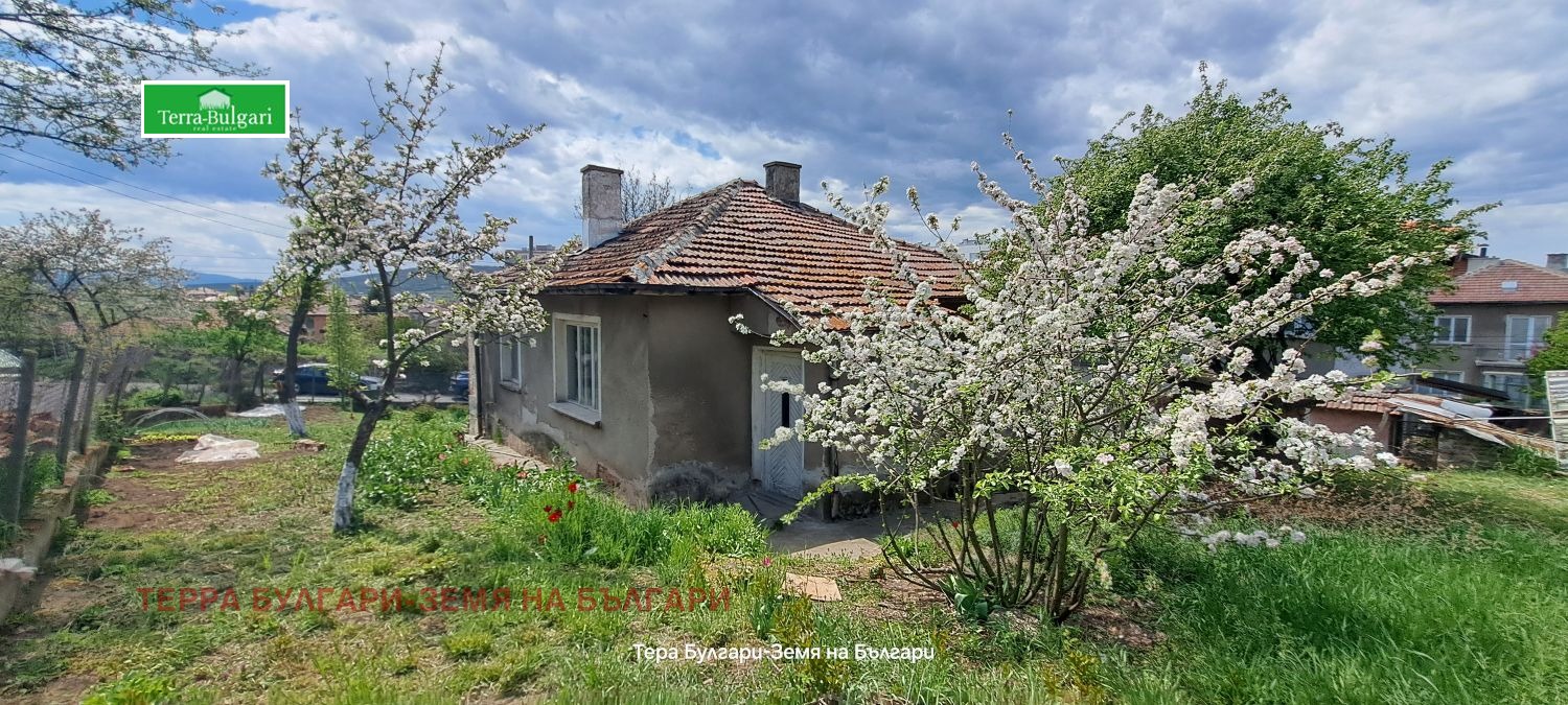 Продава КЪЩА, гр. Радомир, област Перник, снимка 2 - Къщи - 54959736