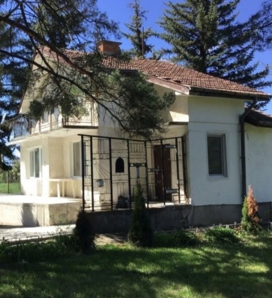 Продава КЪЩА, с. Негованци, област Перник