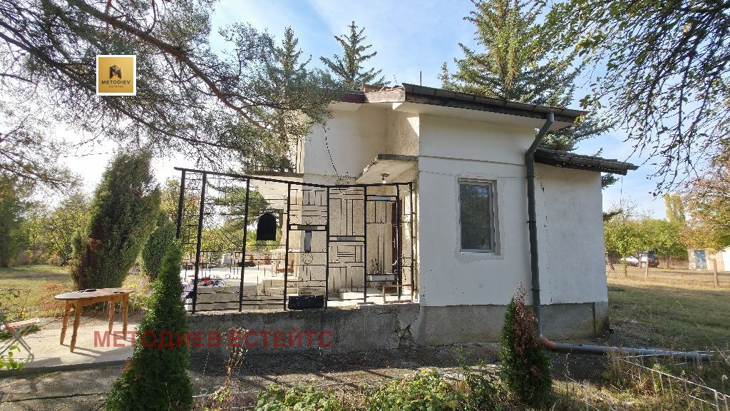Продава КЪЩА, с. Негованци, област Перник, снимка 7 - Къщи - 56242617