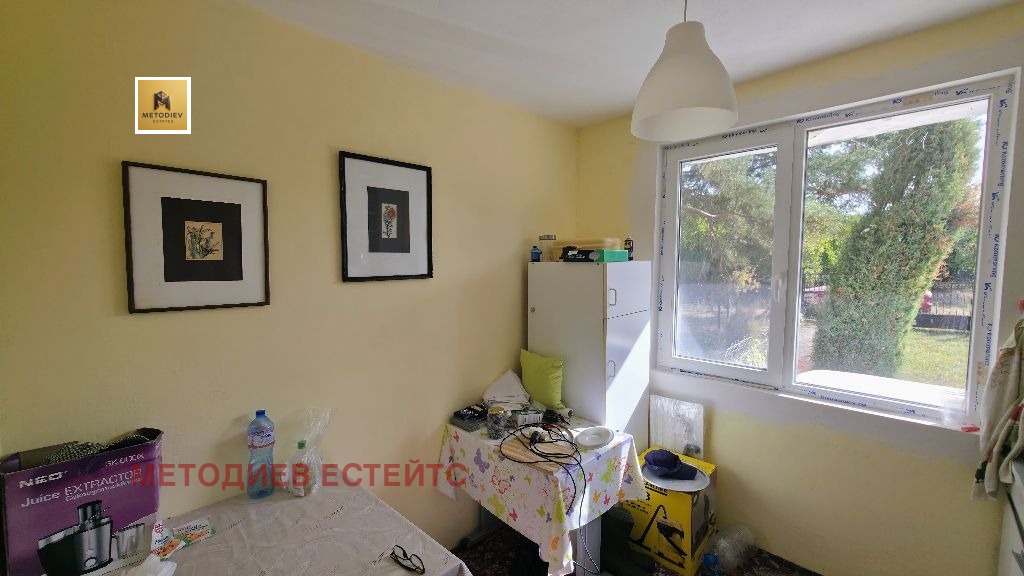 Продава КЪЩА, с. Негованци, област Перник, снимка 9 - Къщи - 56242617