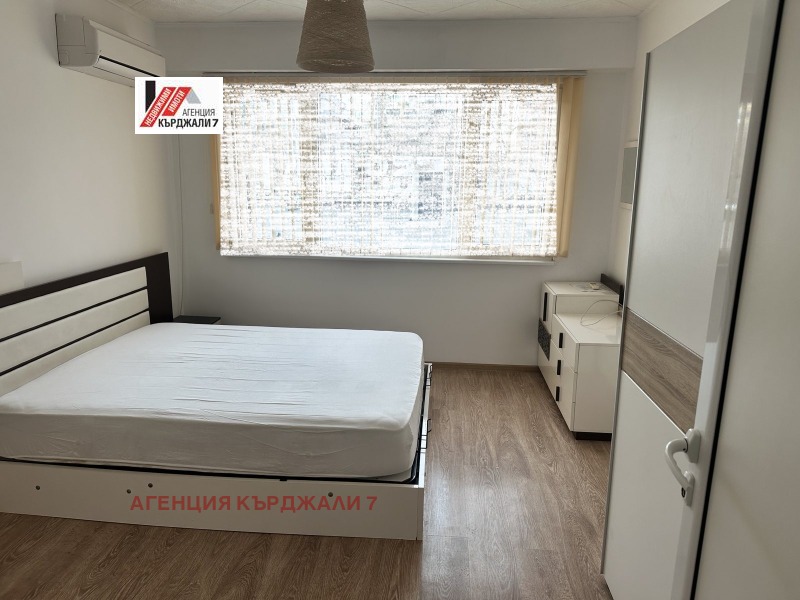 Продава 2-СТАЕН, гр. Кърджали, Възрожденци