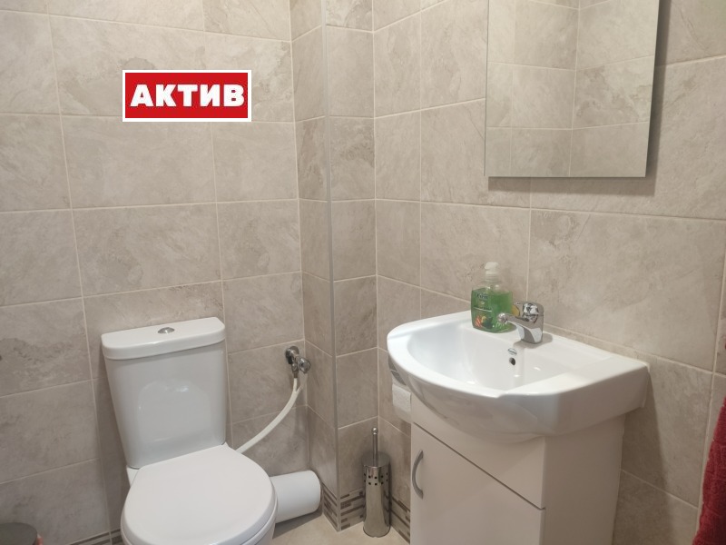 Продава 3-СТАЕН, гр. Търговище, Вароша, снимка 13 - Aпартаменти - 49511881