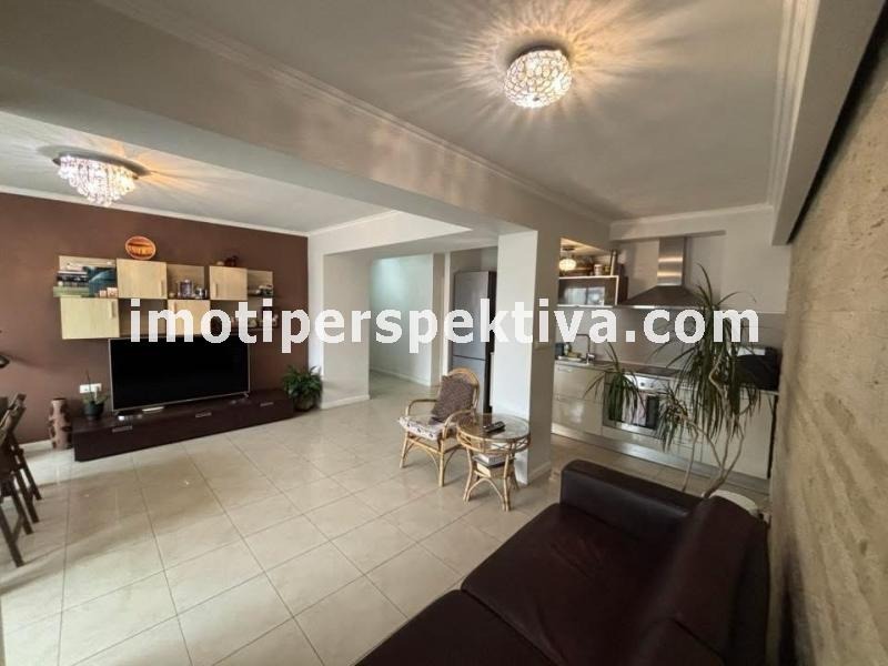 Продава 3-СТАЕН, гр. Пловдив, Център, снимка 4 - Апартаменти - 53273342