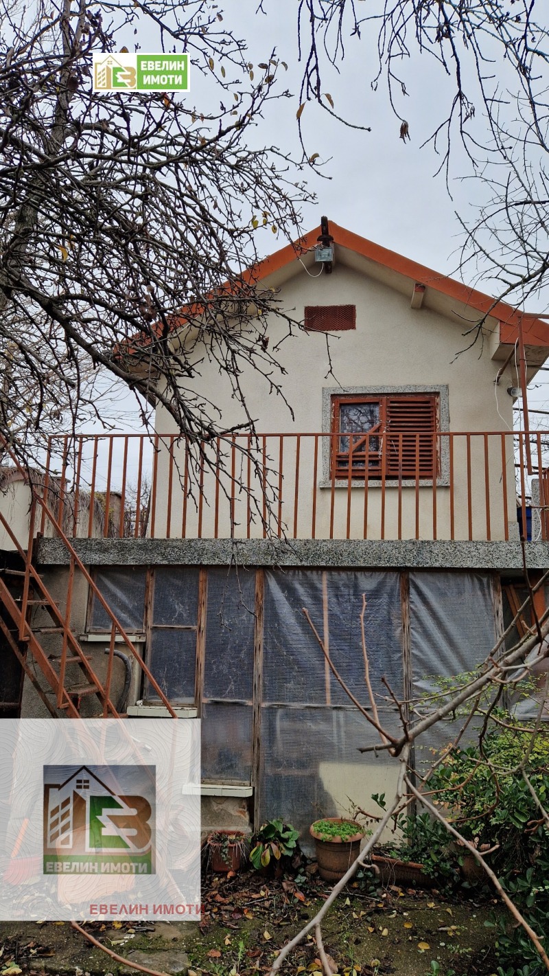 En venta  Casa Ruse , Druzhba 3 , 41 metros cuadrados | 64211326