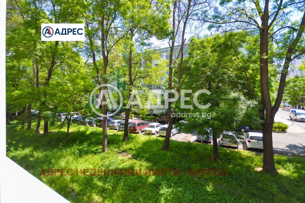 Продава 1-СТАЕН, гр. Бургас, Зорница, снимка 2 - Апартаменти - 54644073