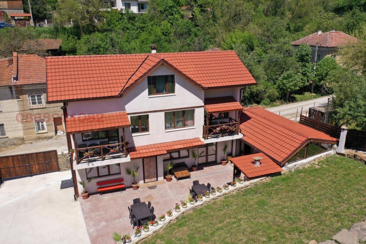 Продава КЪЩА, с. Сливек, област Ловеч