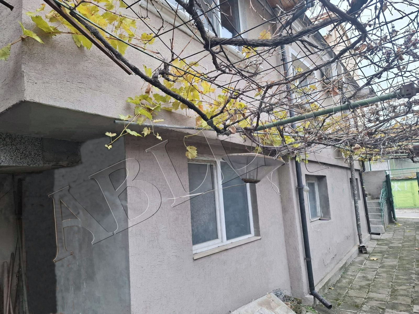 Продава КЪЩА, гр. Варна, Трошево