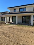 Продава КЪЩА, с. Първенец, област Пловдив, снимка 2