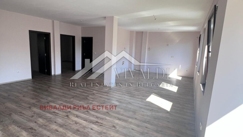 Продава 4-СТАЕН, гр. Варна, Център, снимка 2 - Апартаменти - 52806505