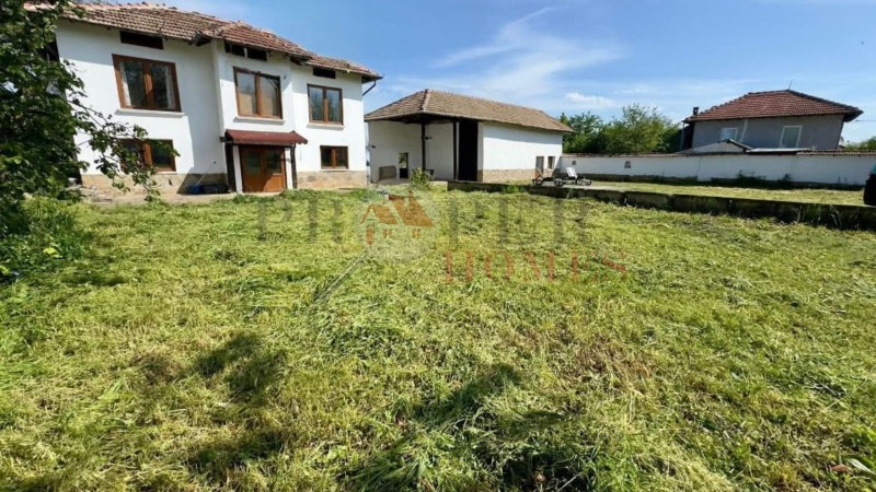 Продава КЪЩА, с. Ресен, област Велико Търново, снимка 2 - Къщи - 52622650